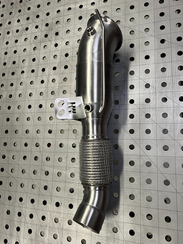 Laden Sie das Bild in Galerie -Viewer, MH-Pipes Downpipe B58 Motor für BMW M140i/M240i F2x ohne OPF