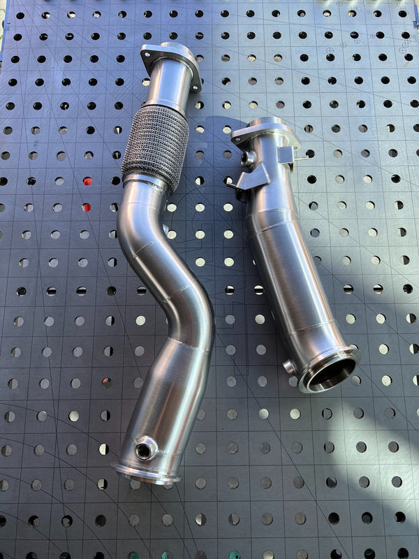 Laden Sie das Bild in Galerie -Viewer, MH-Pipes Downpipes S58 Motor für BMW M4 G82/G83 G8x